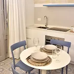 Mare In Fiore Historic House - Housea Apartamento *
