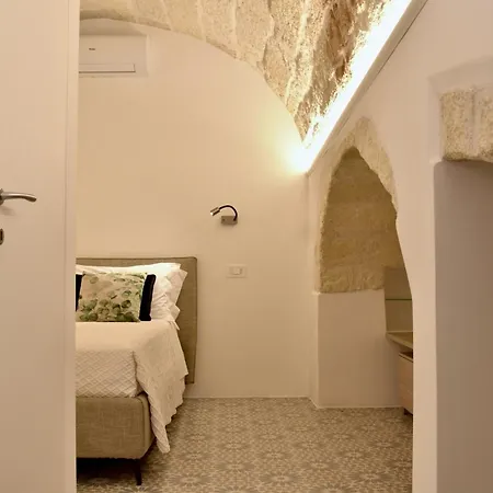 Mare In Fiore Historic House - Housea * Полиньяно-а-Маре